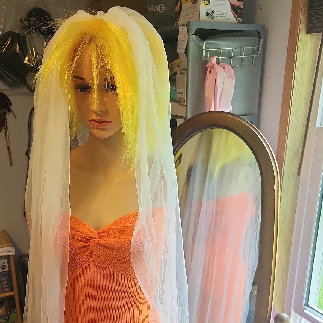 Ursumy Wedding Veil Off White Brand New Lngth 103 Inches 85 Feet Long Comb